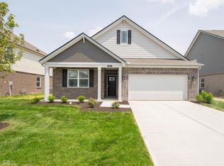 1366 Foxtail Ln, Greenwood, IN 46143