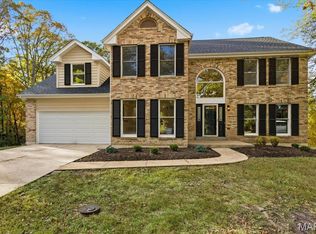 1939 Gastorf Pointe Ct, Ballwin, MO 63011