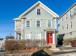 20 8th St, Lowell, MA 01850