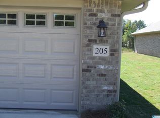 205 Dawsons Cove Dr, Alabaster, AL 35007