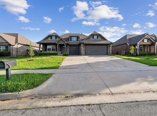 17409 E 44th St S, Tulsa, OK 74134