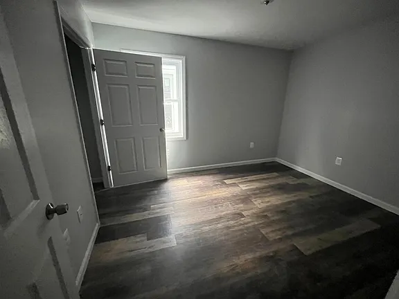 4 Bedrooms at 115 Warren St #2, Paterson NJ — photo 3