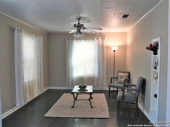 3rd image of 1426 Mardell St