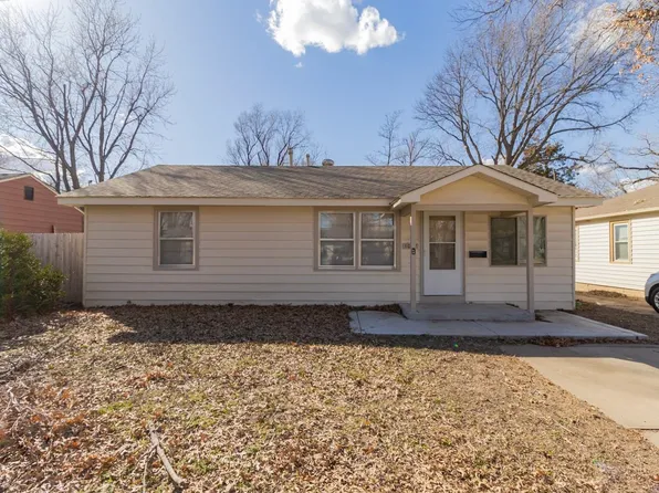 1037 S Pineridge Rd, Wichita, KS 67218