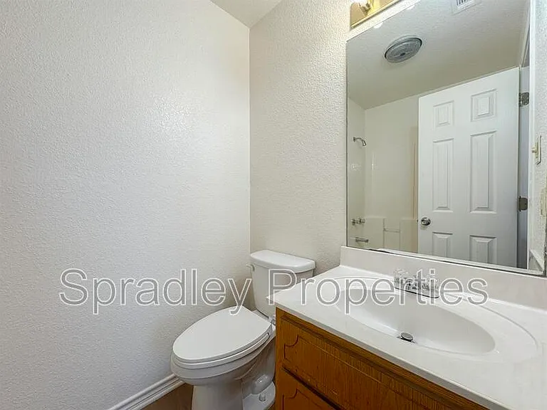 117 Lacey Lou Ln — Photo 10