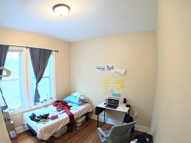 90 Fisher Ave #2 — Photo 18