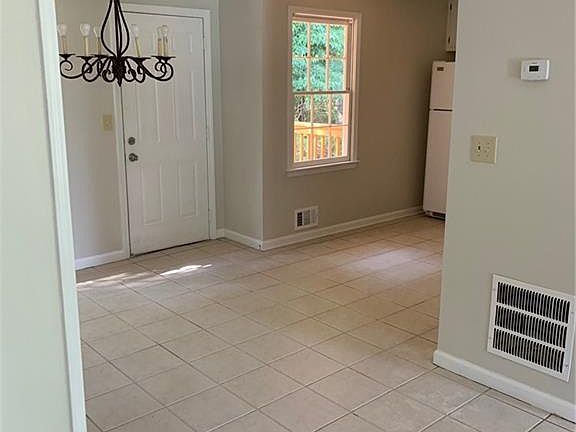 4th image of 3925 Creek Water Ct