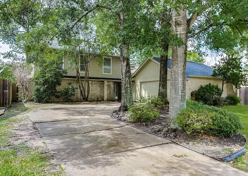1st image of 15810 Fern Basin Dr