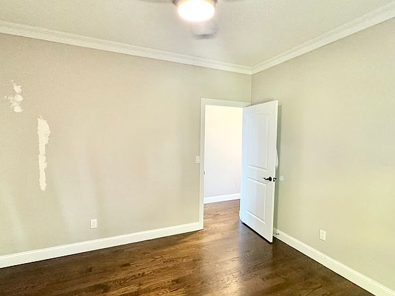 4th image of 26 Herbert St #1
