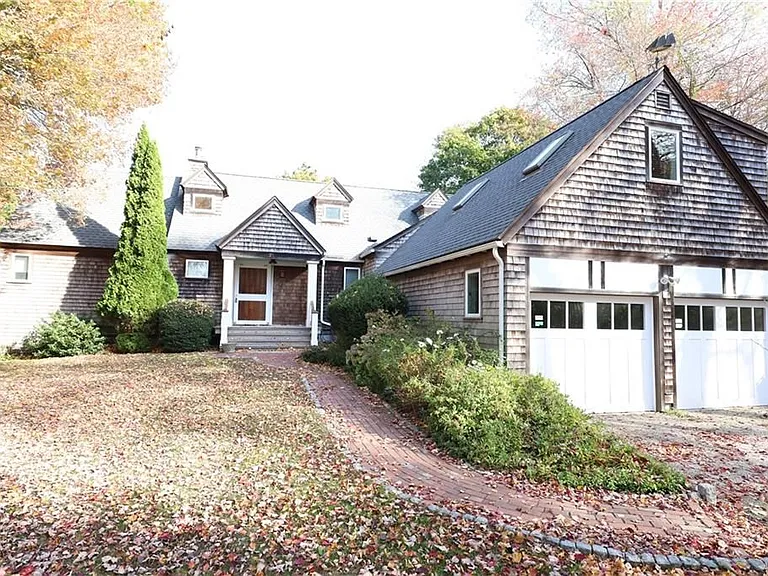 21 Baldwin Ct — Photo 1