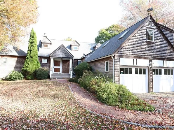 21 Baldwin Ct, Jamestown, RI 02835