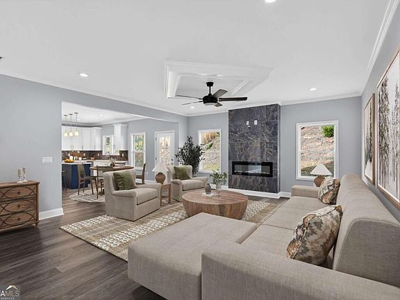 2nd image of 1226 Bloomsbury Ln