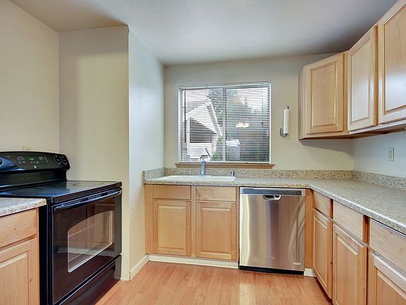 3rd image of 10311 15th Avenue Ct E