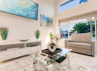 19655 W Country Club Dr #ID388258P, Miami, FL 33180