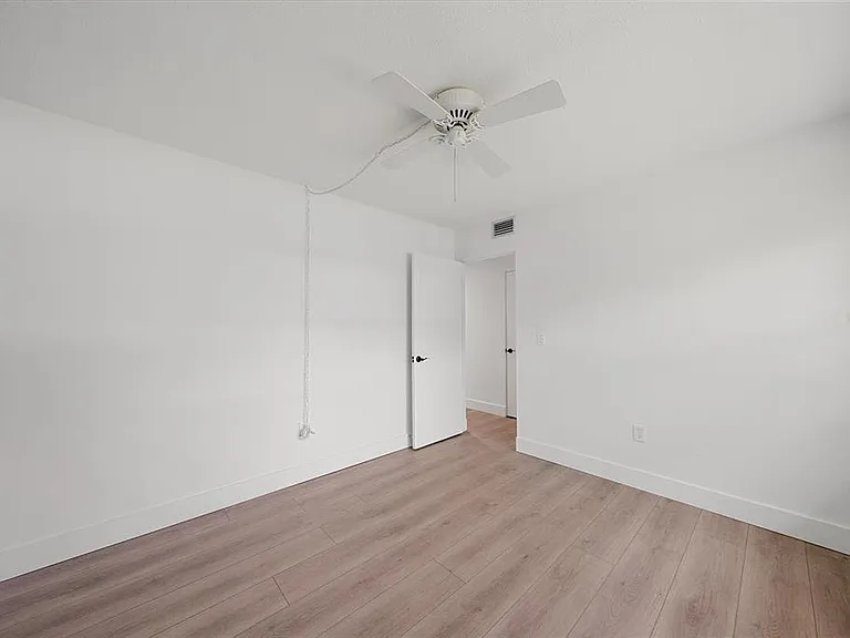 3818 Roxane Blvd #157 — Photo 23