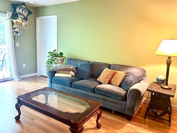 5th image of 303 Smith Level Rd APT F32
