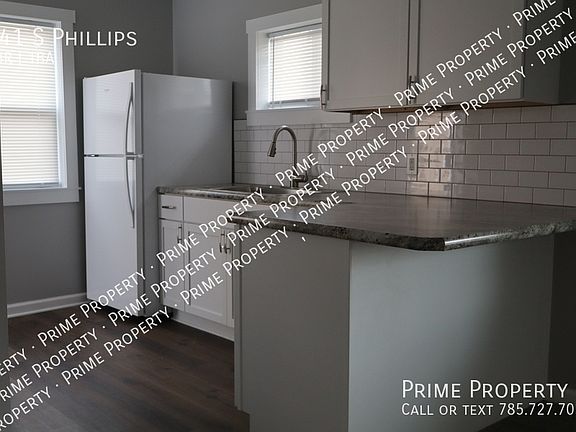 3rd image of 441 S Phillips Ave