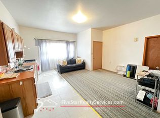 3037 N Gresham Ave #1F, Chicago, IL 60618