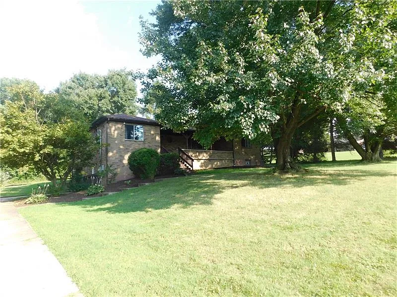 1138 Herminie West Newton Rd photo 1