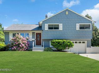 919 Park Ave, Spring Lake, NJ 07762