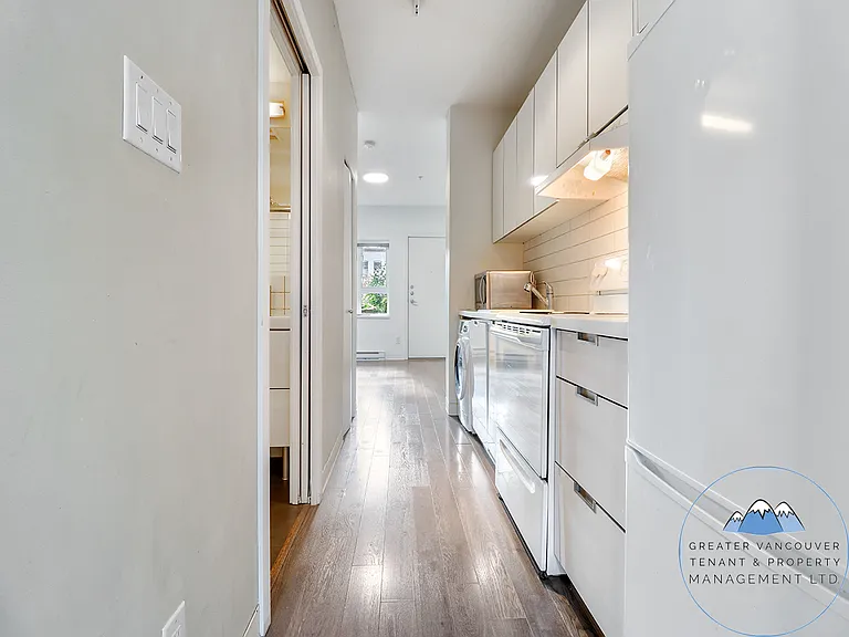 138 Hastings St E #202 — Photo 3
