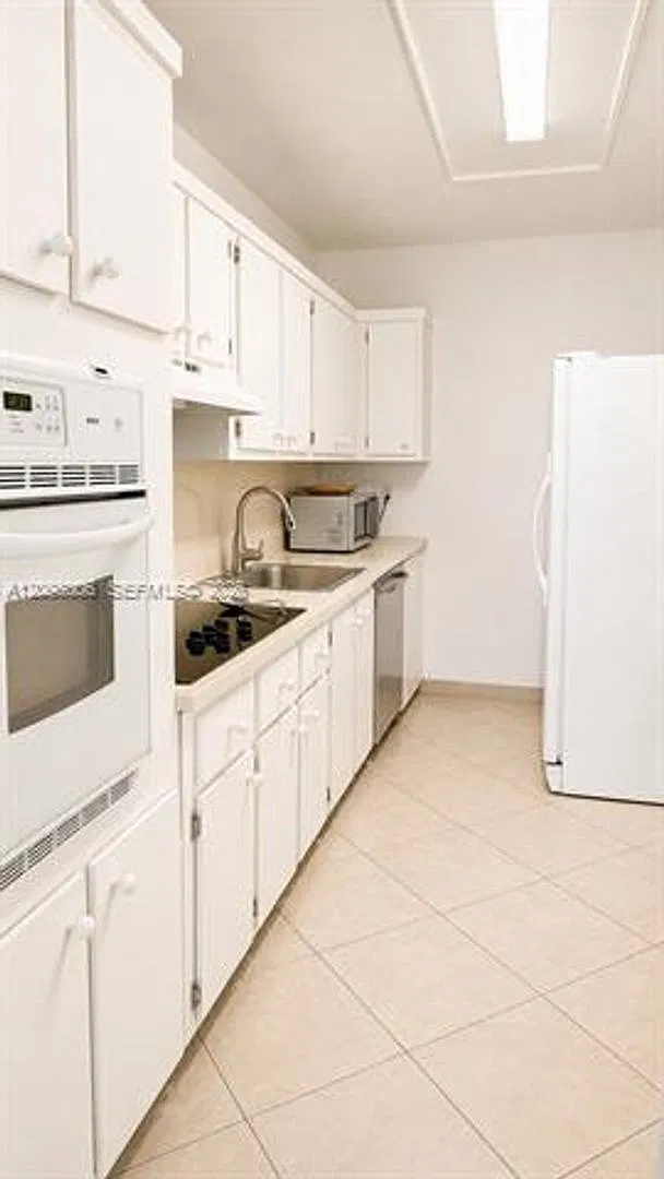 1880 S Treasure Dr cu-3A, North Bay Village, FL 33141 — Photo 1