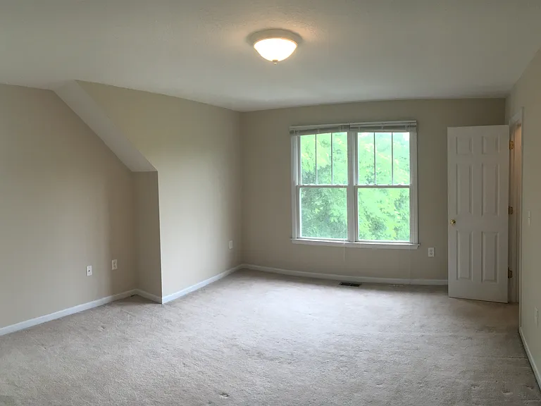 813 Giles Rd — Photo 9