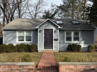 53 Morris St, Stamford, CT 06906
