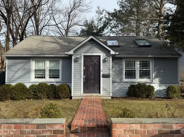 53 Morris St, Stamford, CT 06906