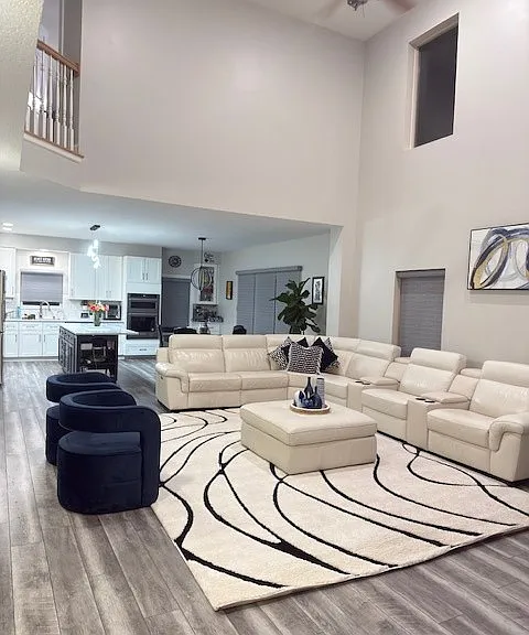 6704 Burnside Ln — Photo 8