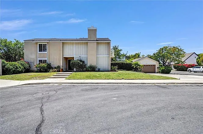 4 Hickory Tree Ln — Photo 27