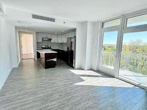 6518 Austin St #7H, Rego Park, NY 11374