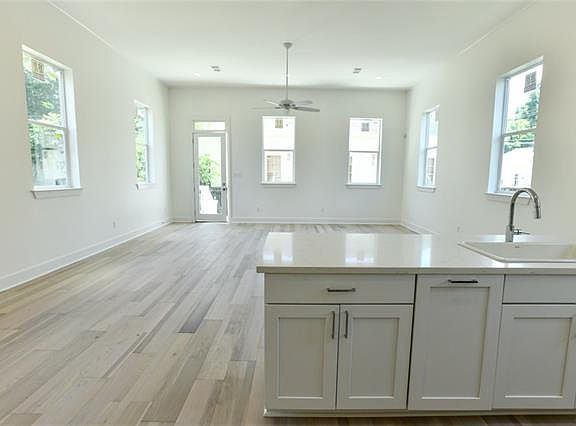5th image of 3224 Annunciation St
