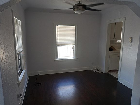 4th image of 1017 N Chester Ave