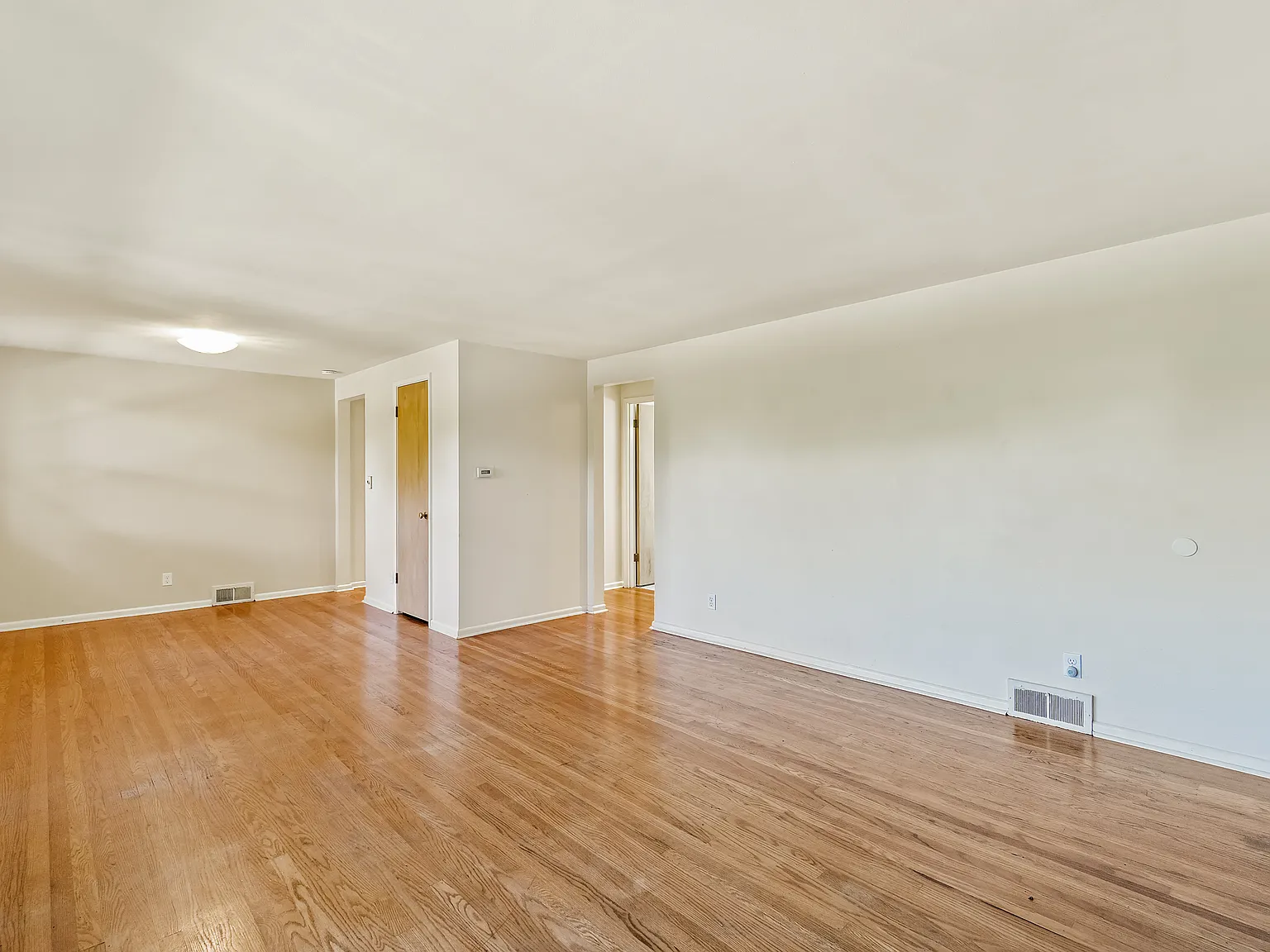 4310/4312 3rd Ave NW, Seattle - 4312 — Photo 3