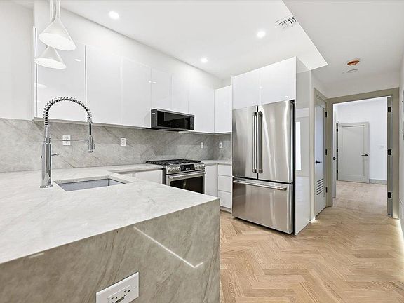 3rd image of 392 1st St APT 1