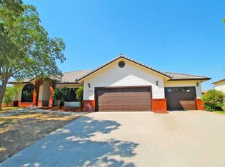 1170 E Fairhaven Ct, Porterville, CA