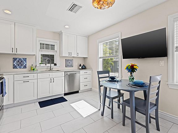 Kitchen and dining table