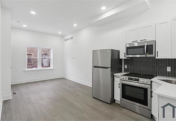 2nd image of 2651 S 9th St #A