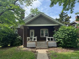 1009 E B St, Belleville, IL 62220