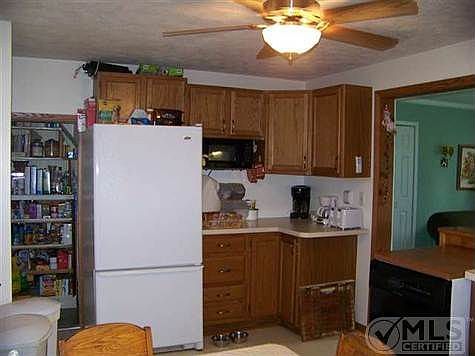 4th image of 10103 Bay Shore Dr