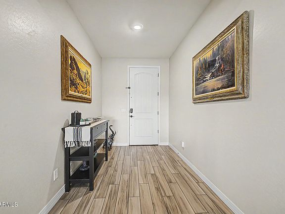 3rd image of 20202 N LAUREN Road