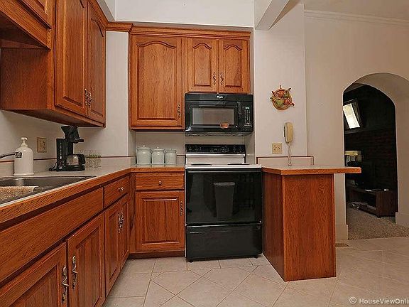 5th image of 1624 Themis St