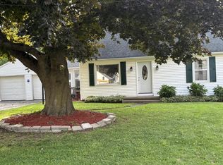 3101 Sunnycrest Dr, Kalamazoo, MI 49048
