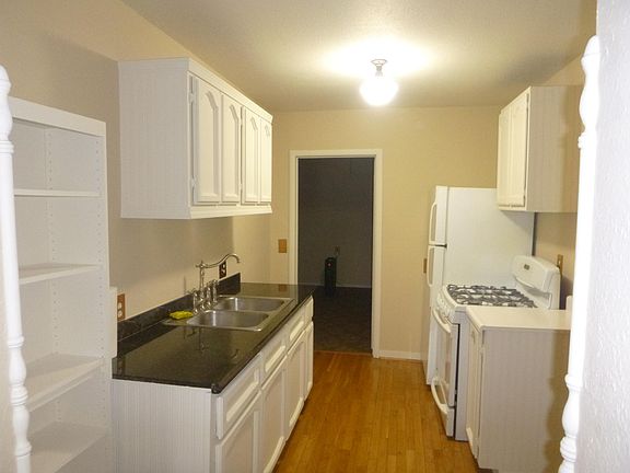 5th image of 1020 F St APT 3