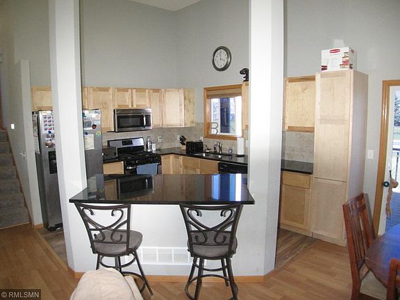 3rd image of 645 9th Ave NE