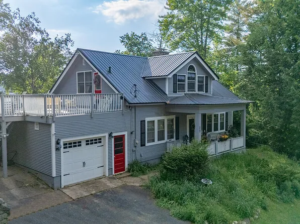 25 Slater Ave, Saranac Lake, NY 12983