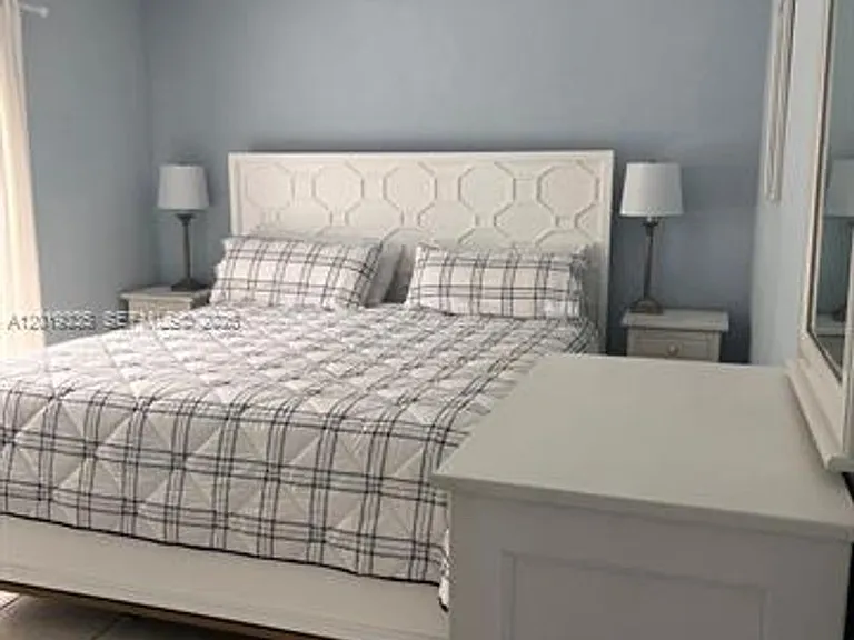 290 Sunrise Dr #208 — Photo 14
