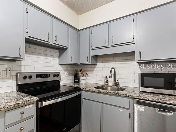 3rd image of 45 Folly Field Rd APT 16L