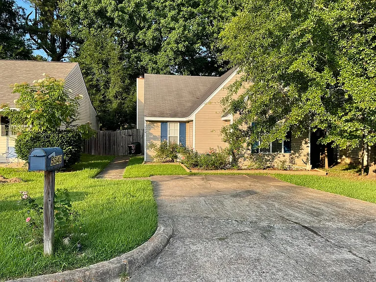 5543 Tiki Ln — Photo 1